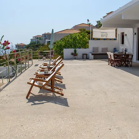 Prázdninový dům Nefeles *